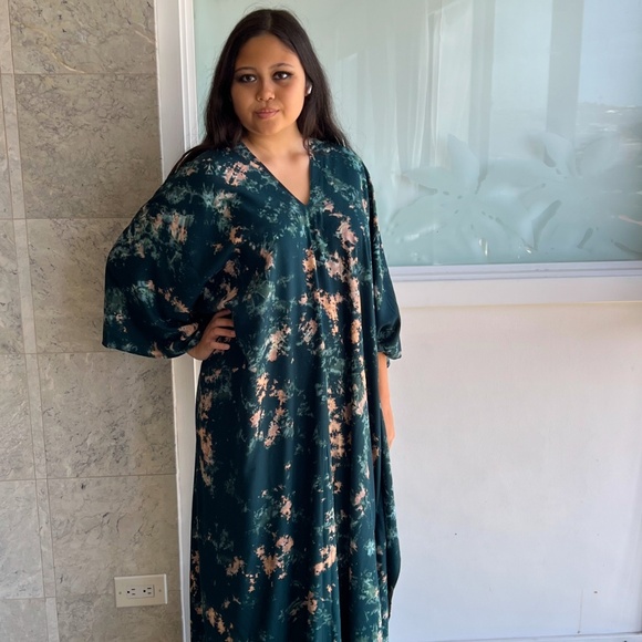 0016/ One Size Tie Dye Kaftan dark Green Color - Picture 6 of 13